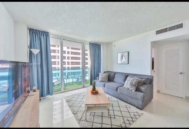 SIAN OCEAN RESIDENCES CON - Residential