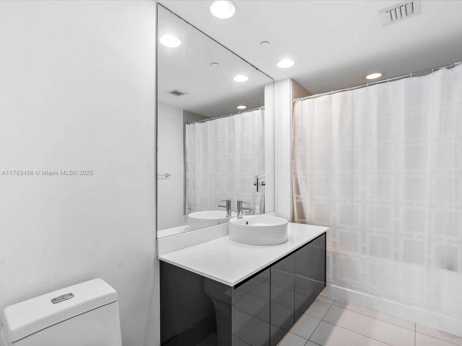 MYBRICKELL CONDO - Residential Lease