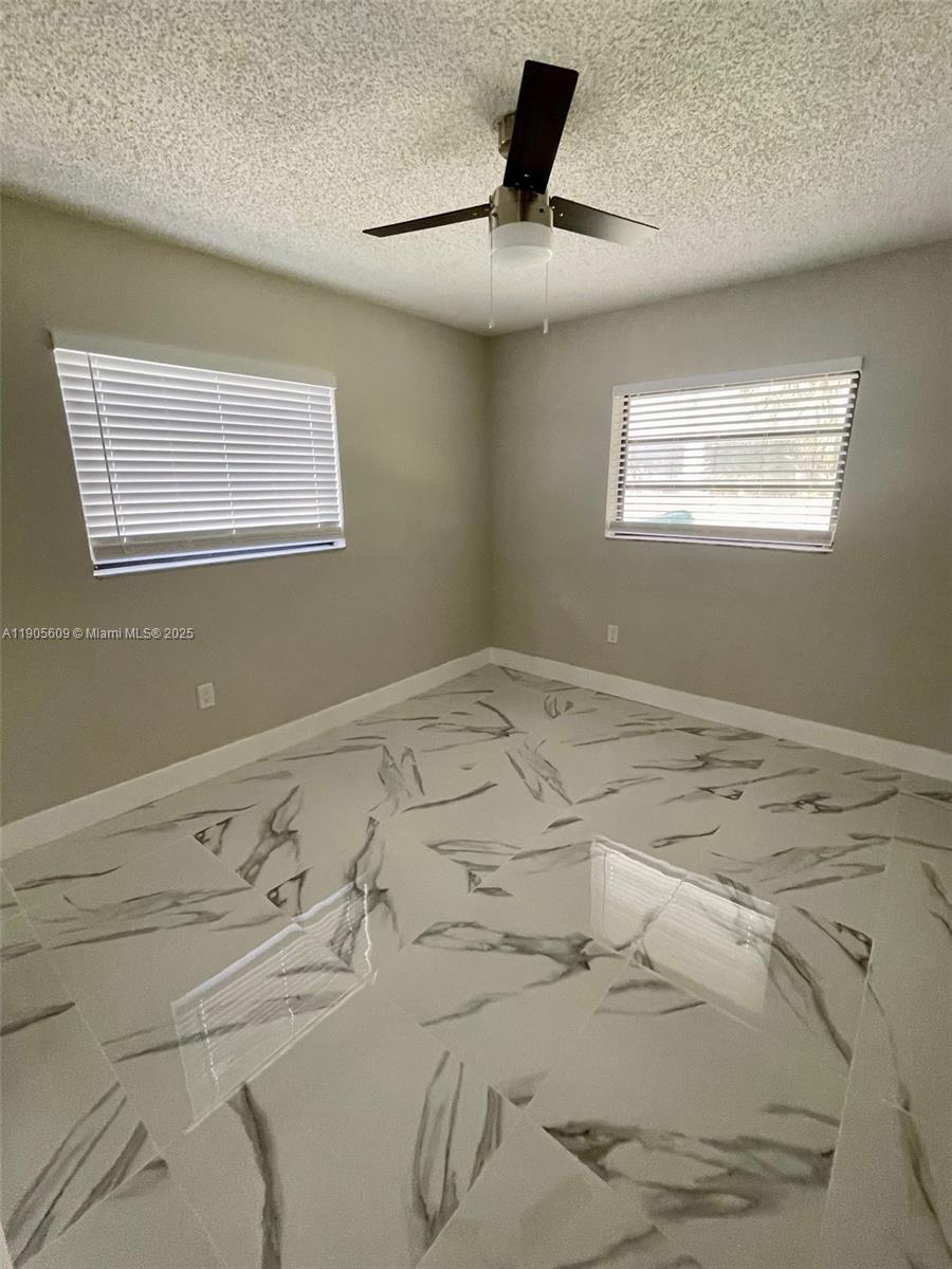 AMD PLAT HALLANDALE PARK - Residential Lease