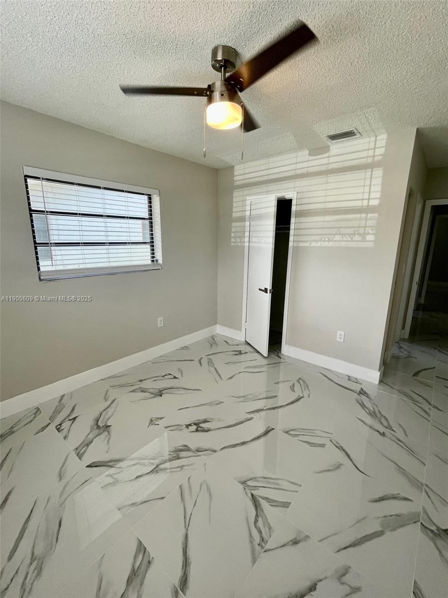 AMD PLAT HALLANDALE PARK - Residential Lease