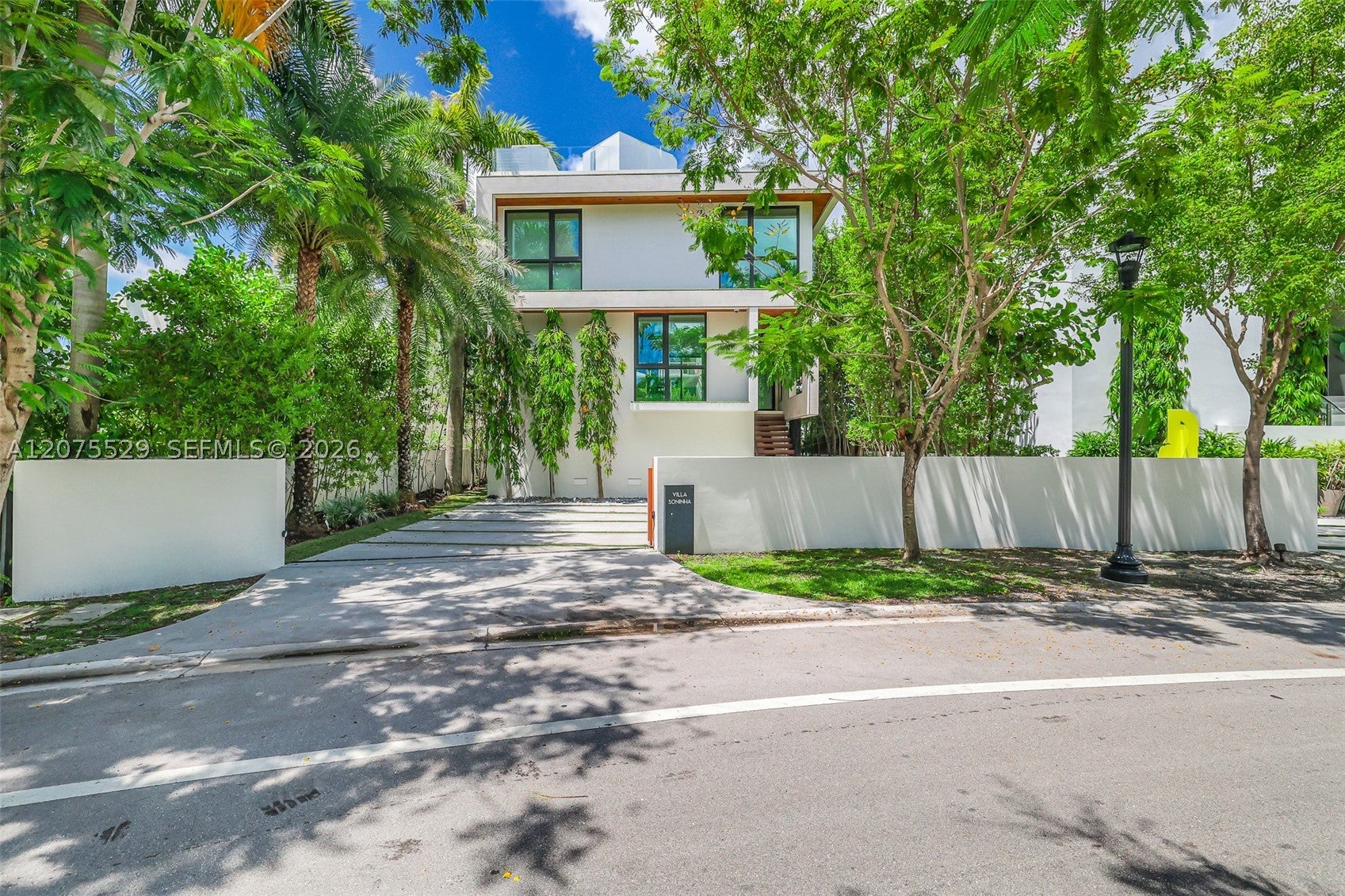 288 Palm Ave