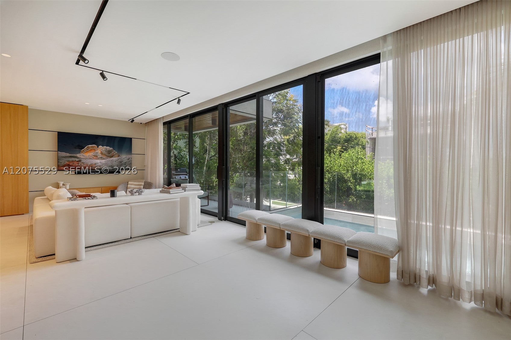 288 Palm Ave