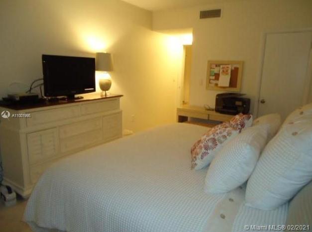 HEMISPHERES CONDO - Residential Lease