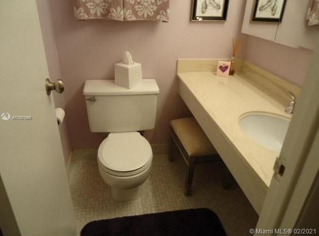 HEMISPHERES CONDO - Residential Lease