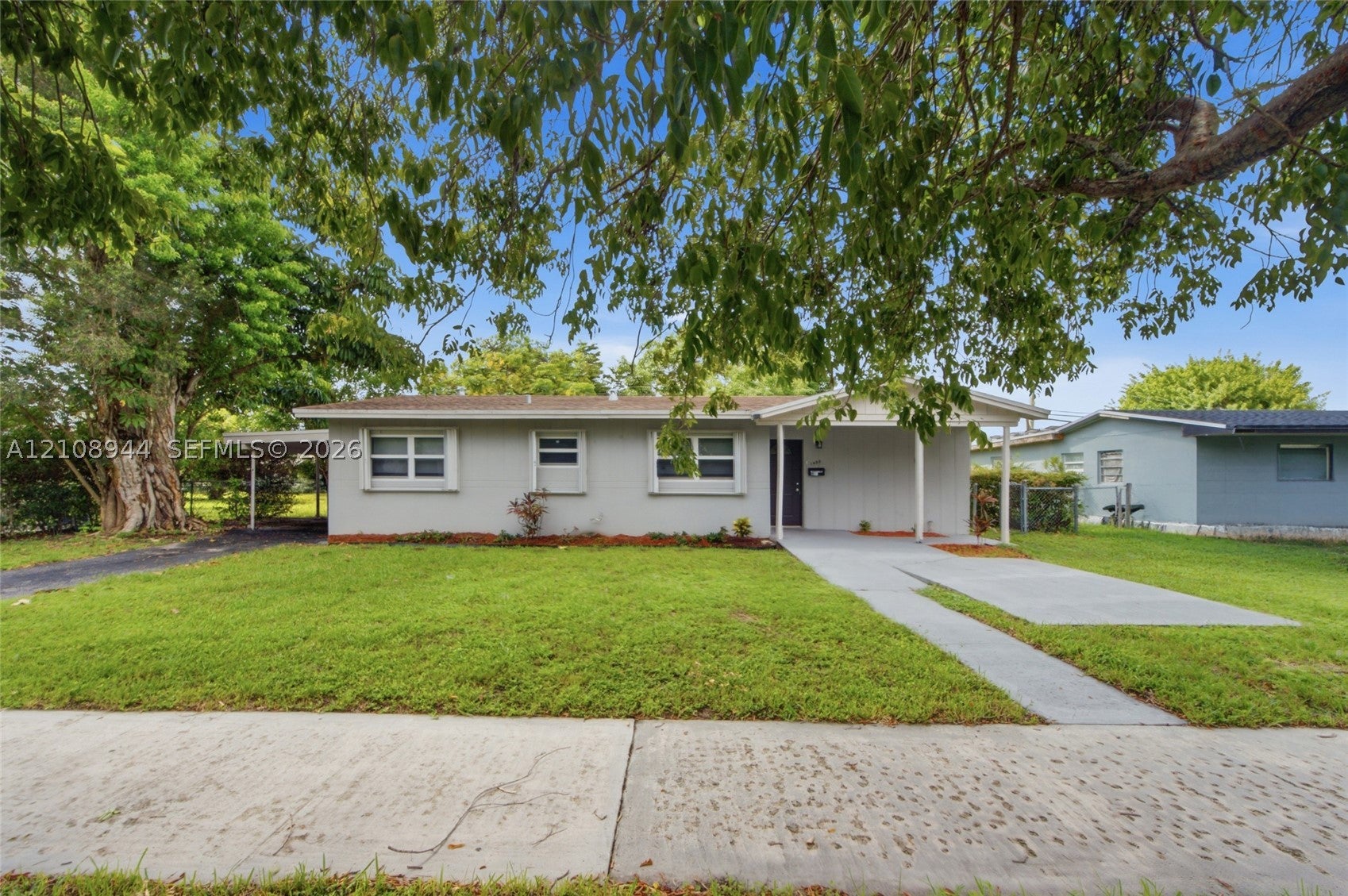 1450 NW 175th St