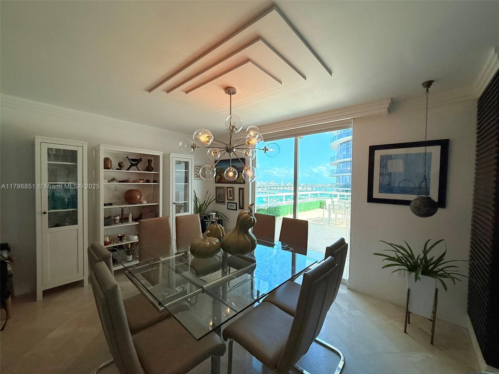 1800 N Bayshore Dr 1001