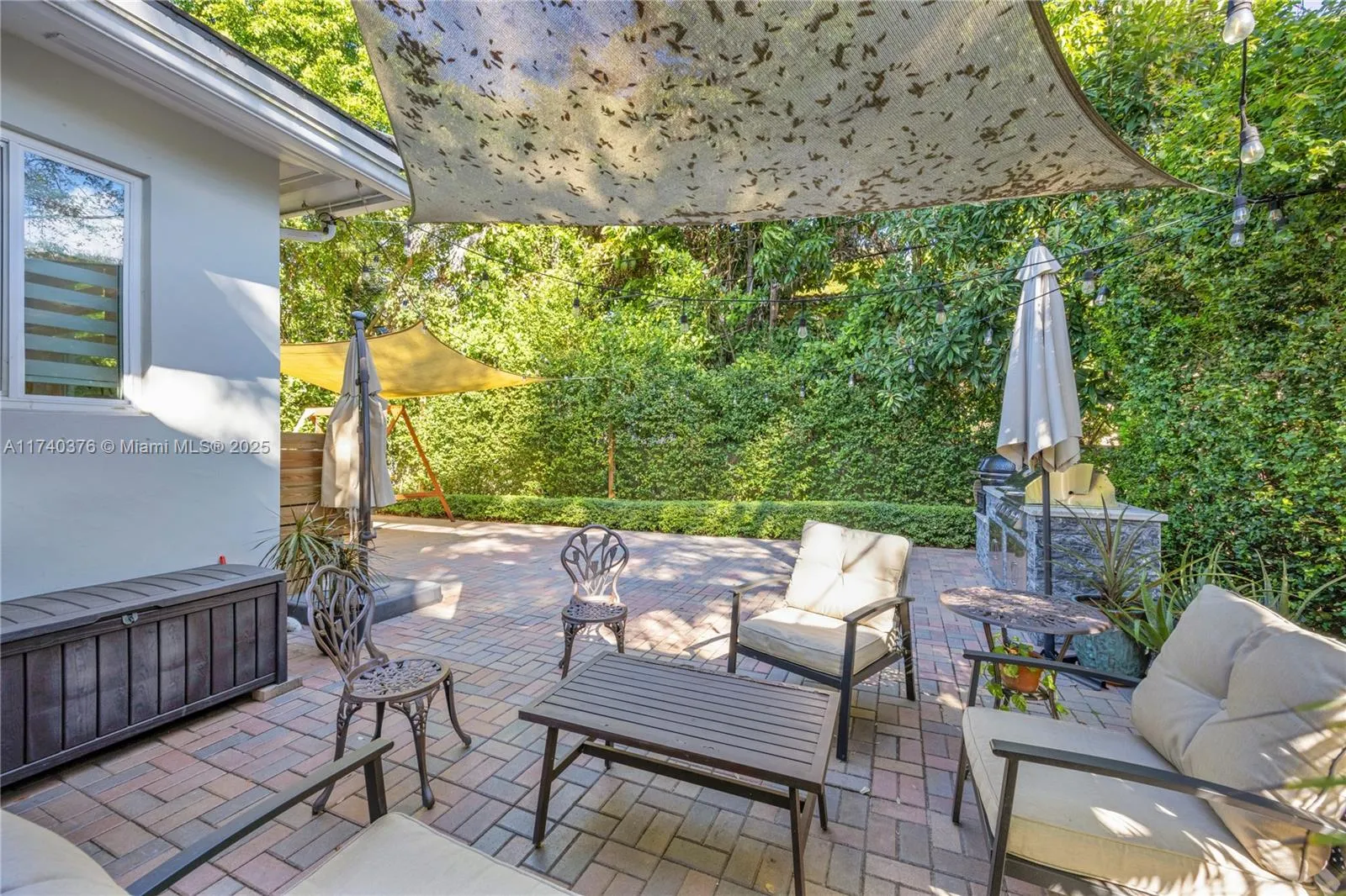 Coral Gables, Florida 33134, United States, 3 Bedrooms Bedrooms, ,2 BathroomsBathrooms,Residential,Active,7607