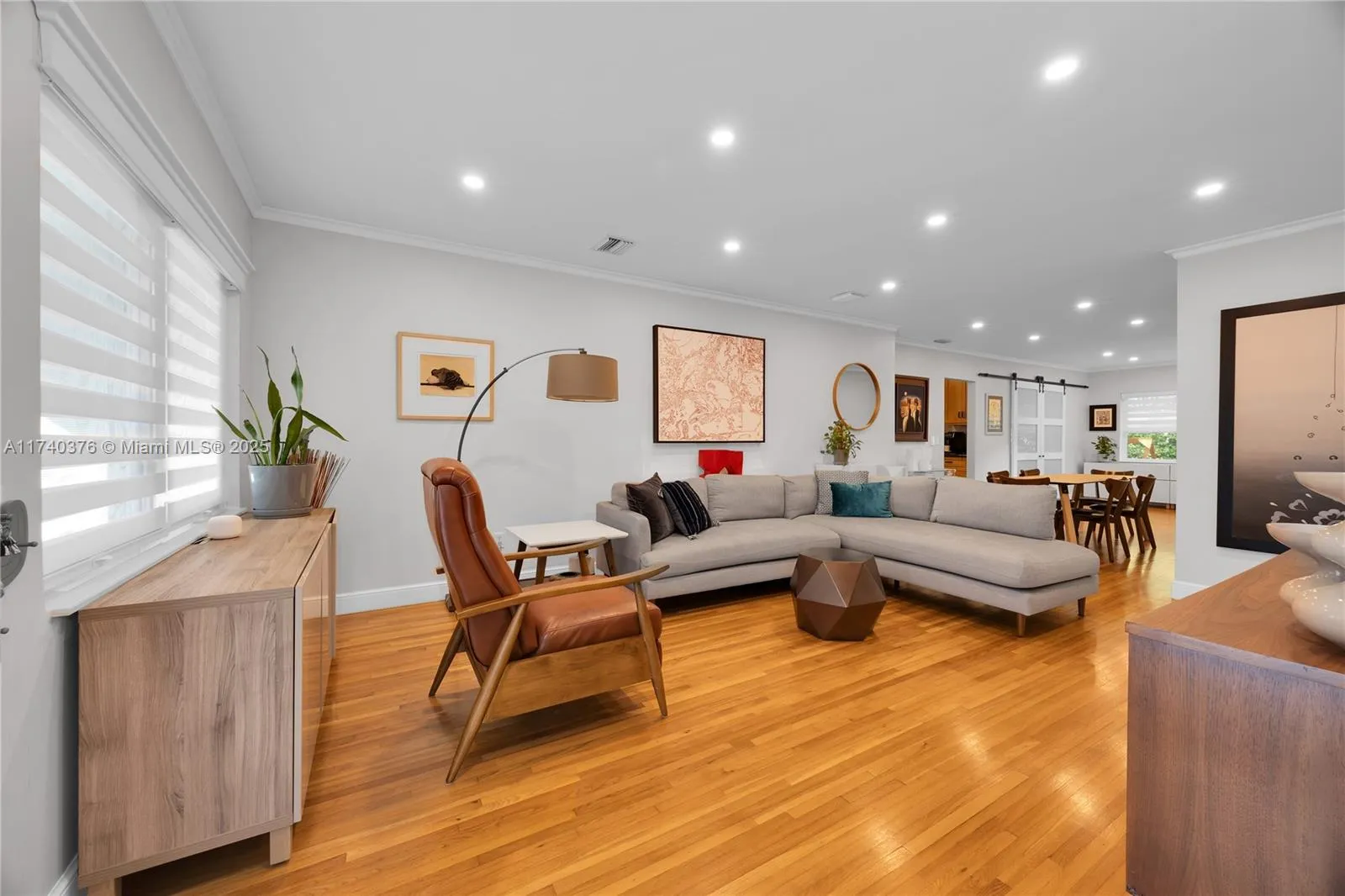 Coral Gables, Florida 33134, United States, 3 Bedrooms Bedrooms, ,2 BathroomsBathrooms,Residential,Active,7607