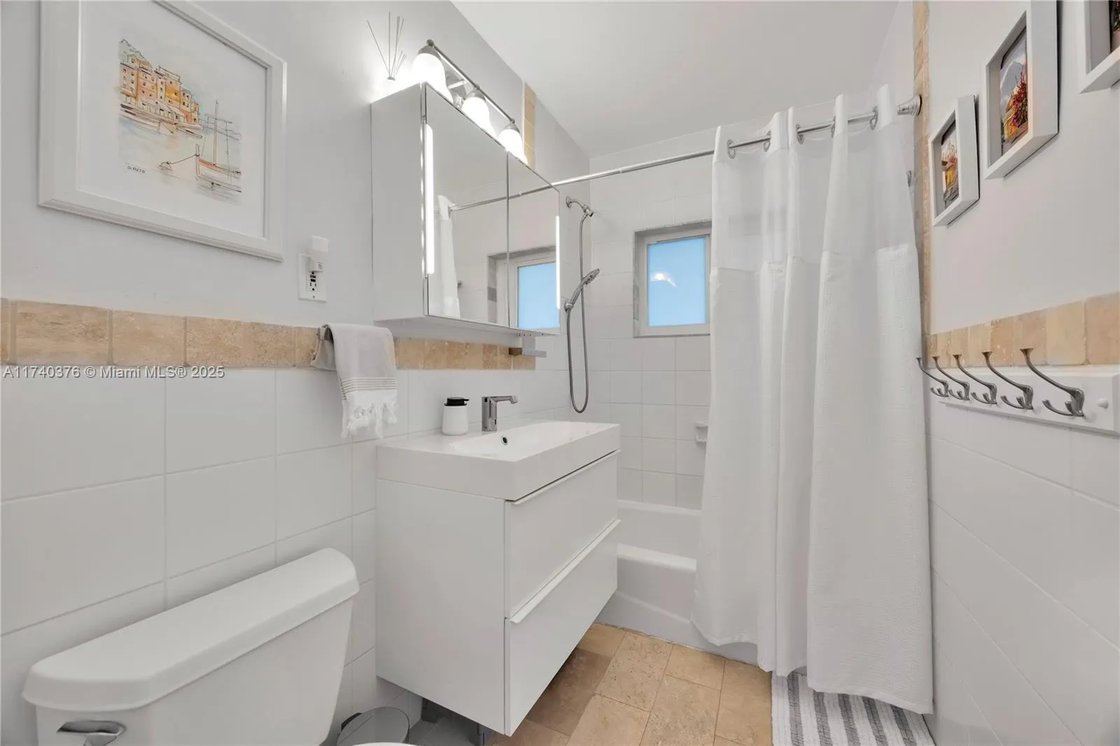 Coral Gables, Florida 33134, United States, 3 Bedrooms Bedrooms, ,2 BathroomsBathrooms,Residential,Active,7607