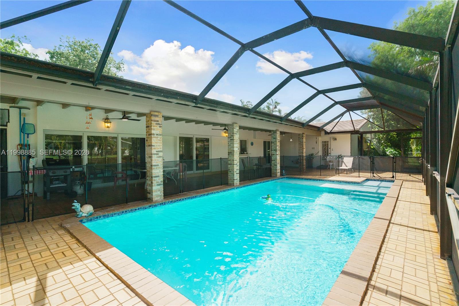 MONTGOMERY EAST SEC 2 - Residential