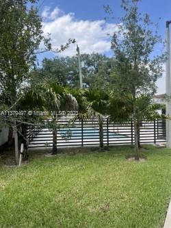 OAKS PLACE - Residential Lease