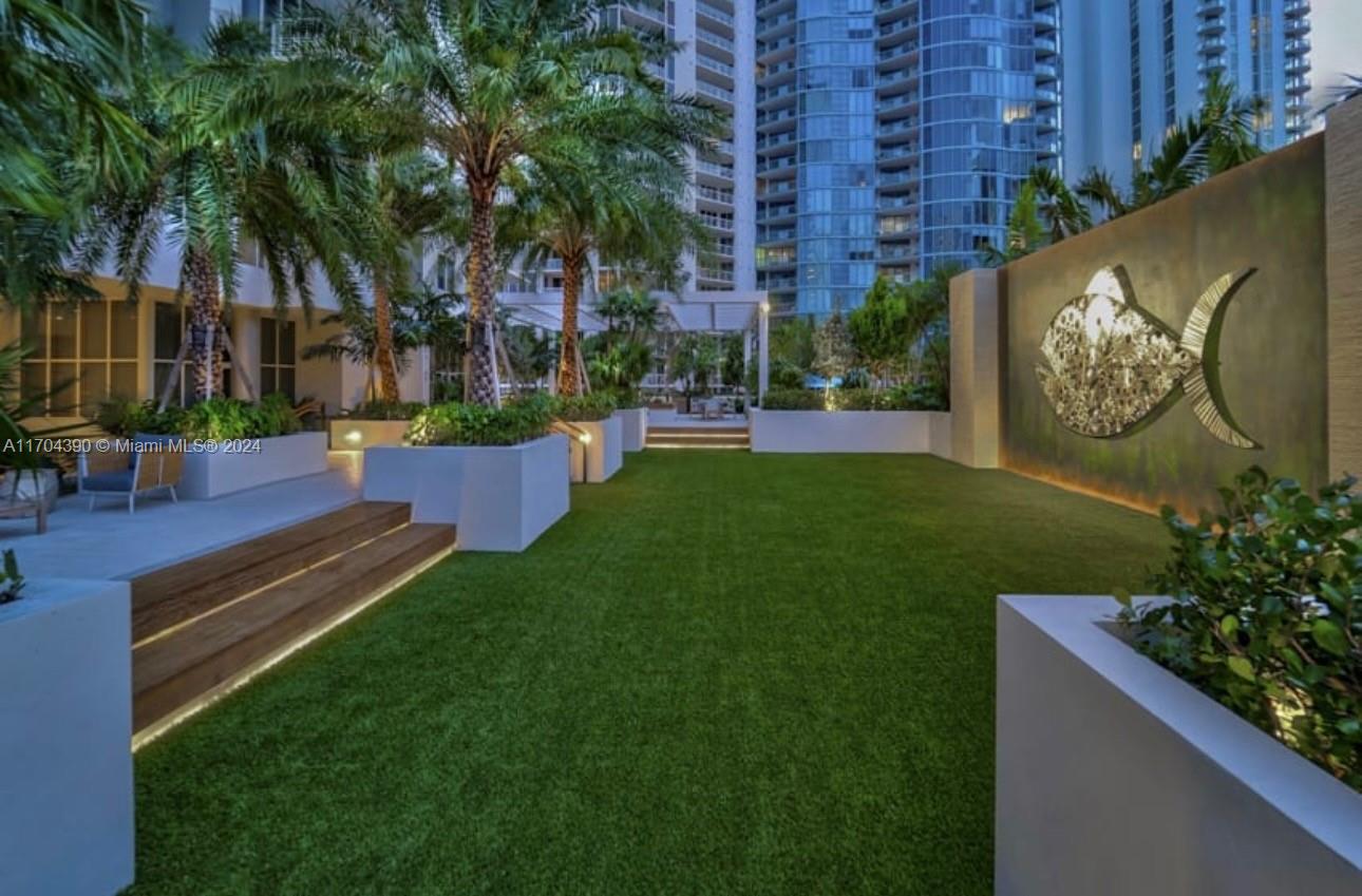 NEW RIVER CENTER - Residential Lease