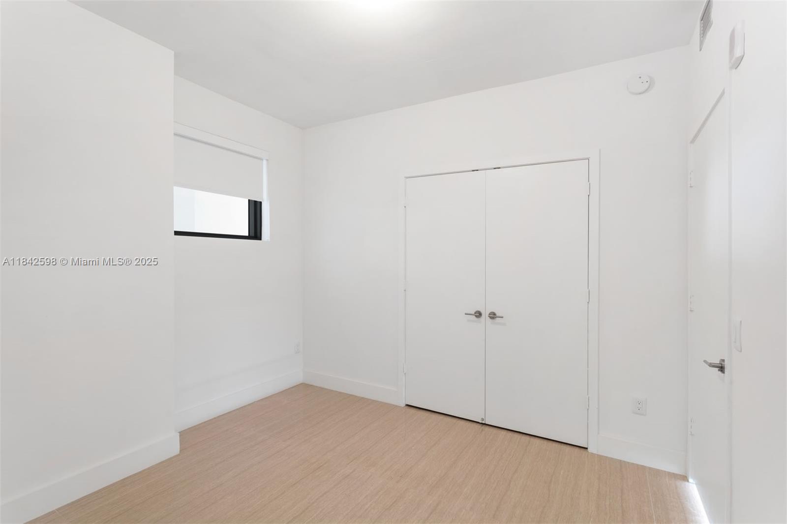 BISCAYNE BEACH CONDO - Residential