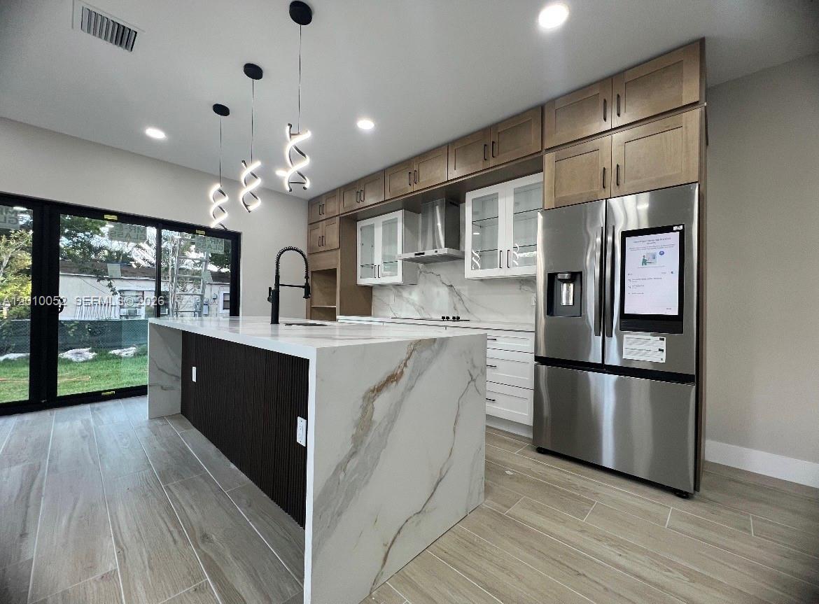 1818 NW 49th St