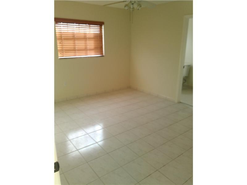 ROBLES GARDENS 5TH ADDN - Residential Lease