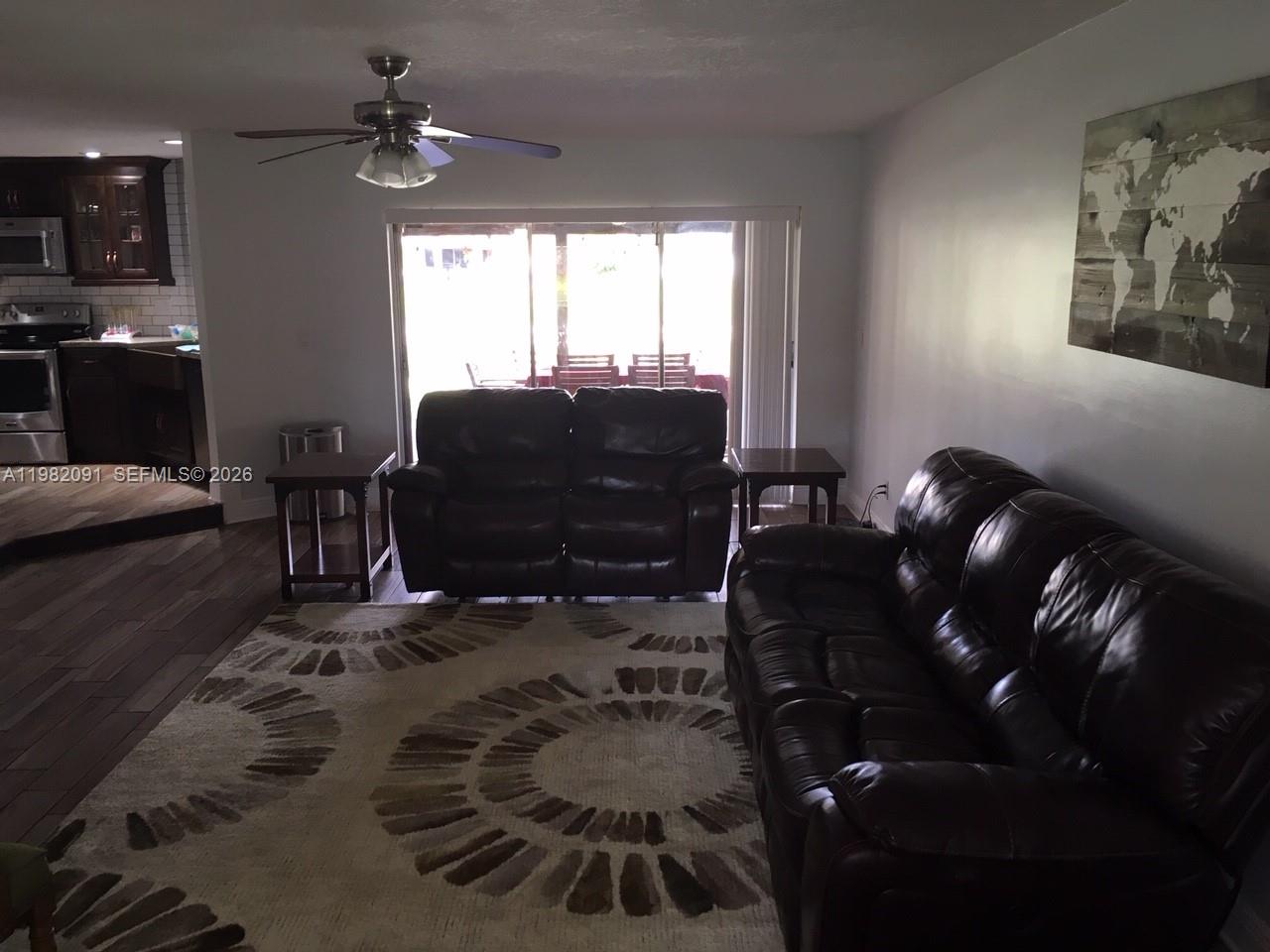 ROLLING HILLS LAKE ESTATE - Residential Lease