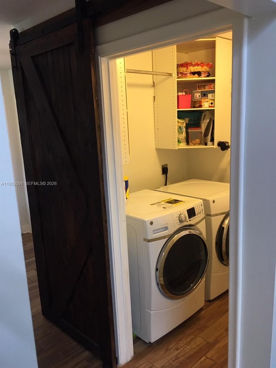 ROLLING HILLS LAKE ESTATE - Residential Lease