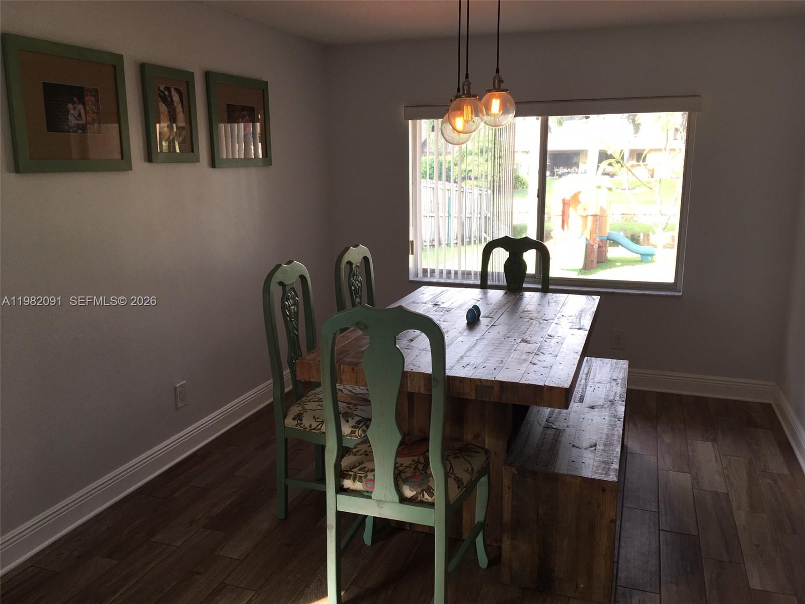 ROLLING HILLS LAKE ESTATE - Residential Lease