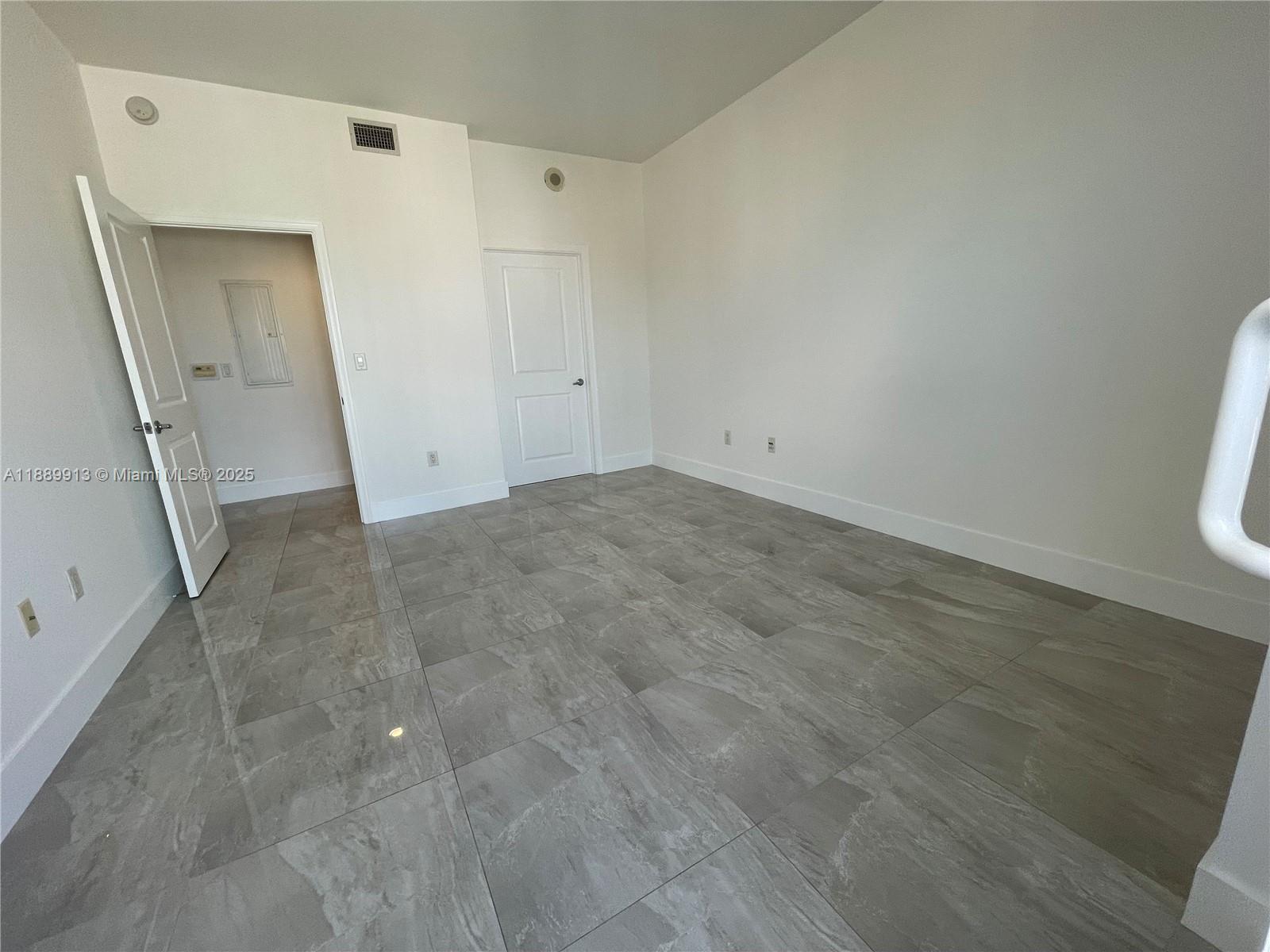 TEN ARAGON CONDO - Residential