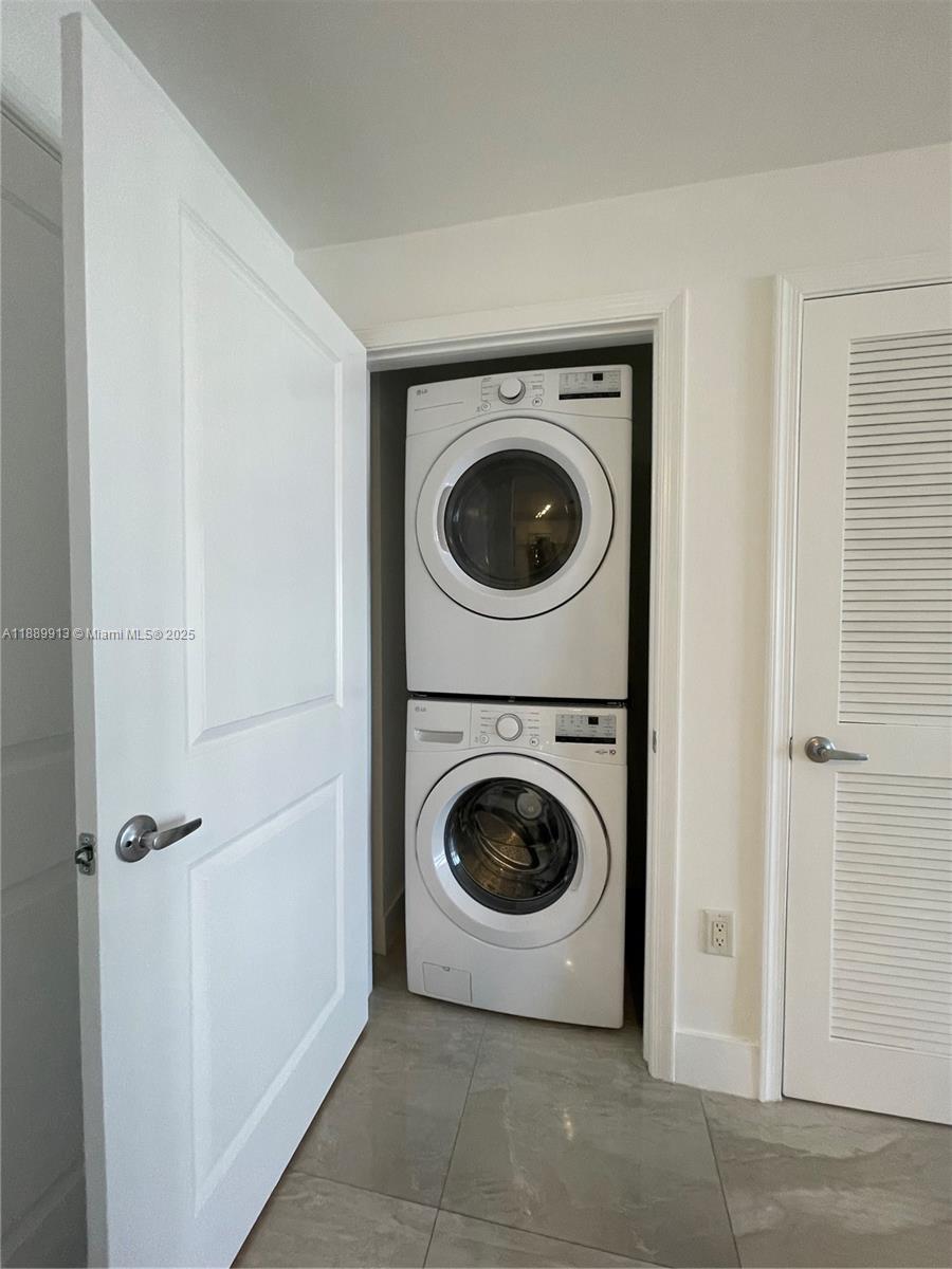 TEN ARAGON CONDO - Residential