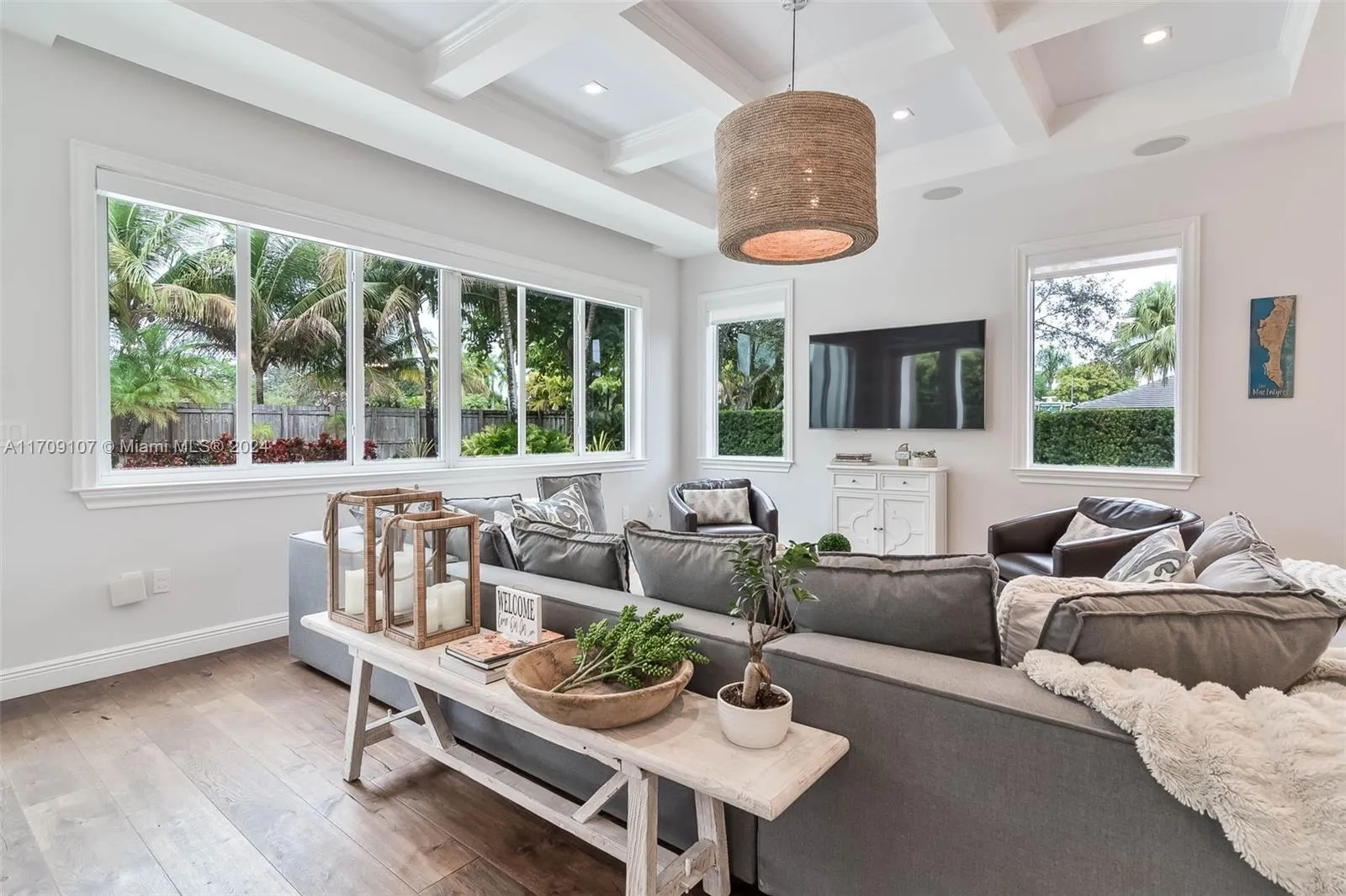 Miami, Florida 33156, United States, 6 Bedrooms Bedrooms, ,6 BathroomsBathrooms,Residential,Active,26586