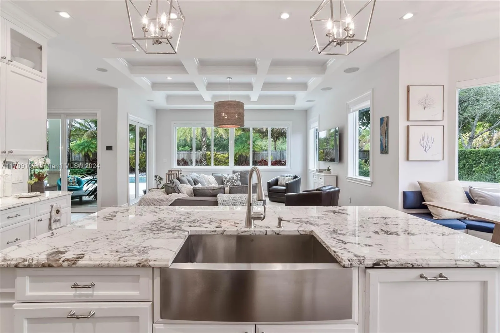 Miami, Florida 33156, United States, 6 Bedrooms Bedrooms, ,6 BathroomsBathrooms,Residential,Active,26586