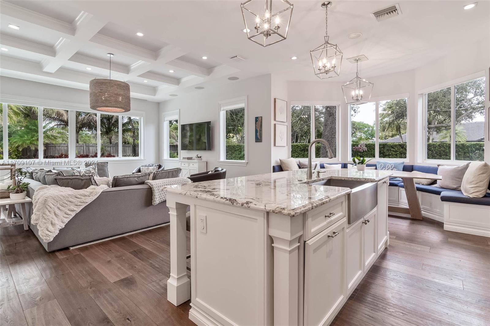 BAPTIST MANORS - Residential