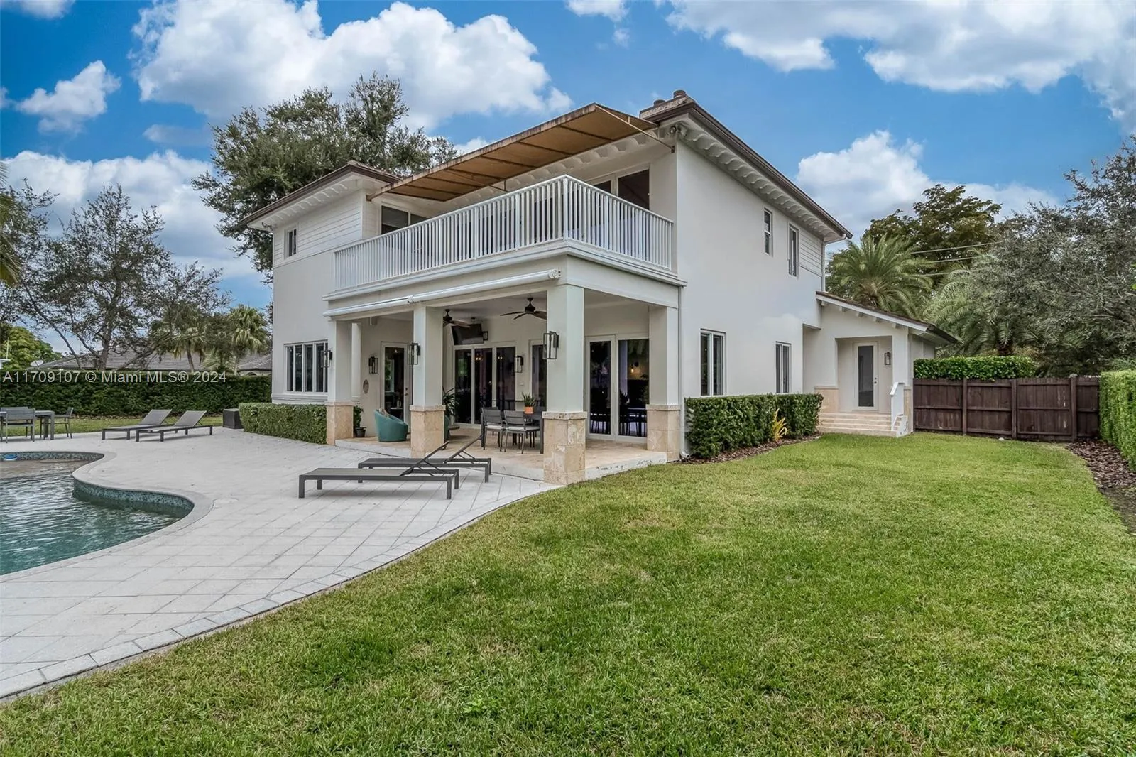 Miami, Florida 33156, United States, 6 Bedrooms Bedrooms, ,6 BathroomsBathrooms,Residential,Active,26586