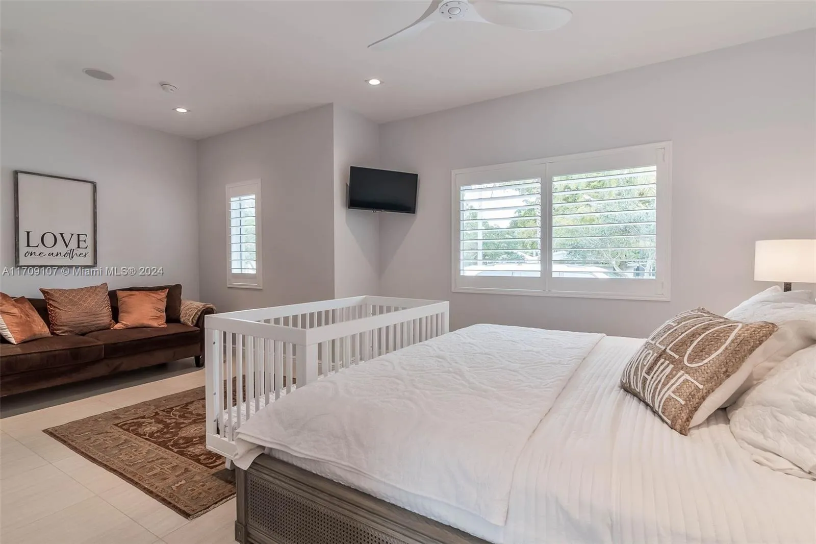 Miami, Florida 33156, United States, 6 Bedrooms Bedrooms, ,6 BathroomsBathrooms,Residential,Active,26586