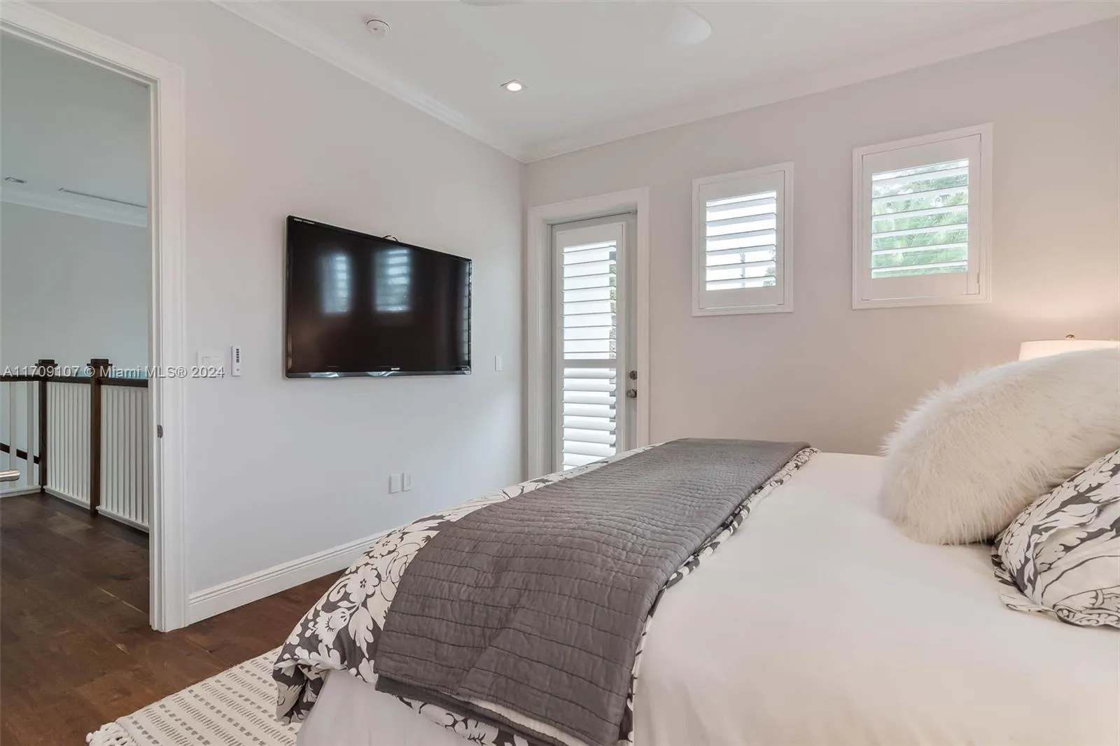 Miami, Florida 33156, United States, 6 Bedrooms Bedrooms, ,6 BathroomsBathrooms,Residential,Active,26586