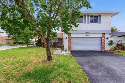 14600 Ashland Pl Davie FL 33325