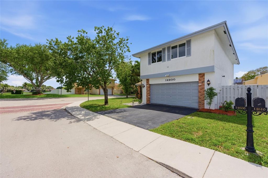 Photo of 14600 Ashland Pl, Davie, FL 33325 (MLS # A11999853)