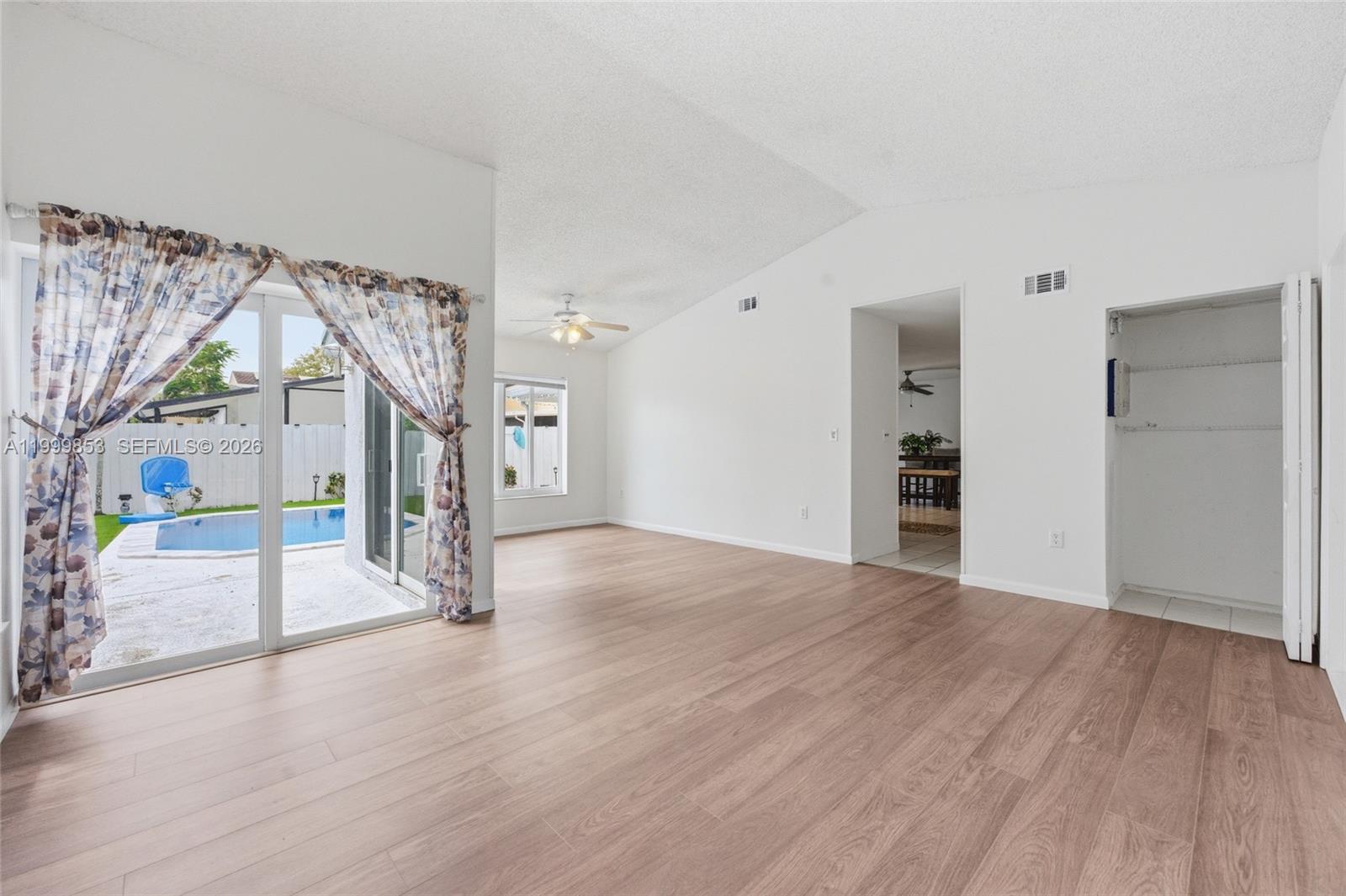 SHENANDOAH SECTION FOUR - Residential