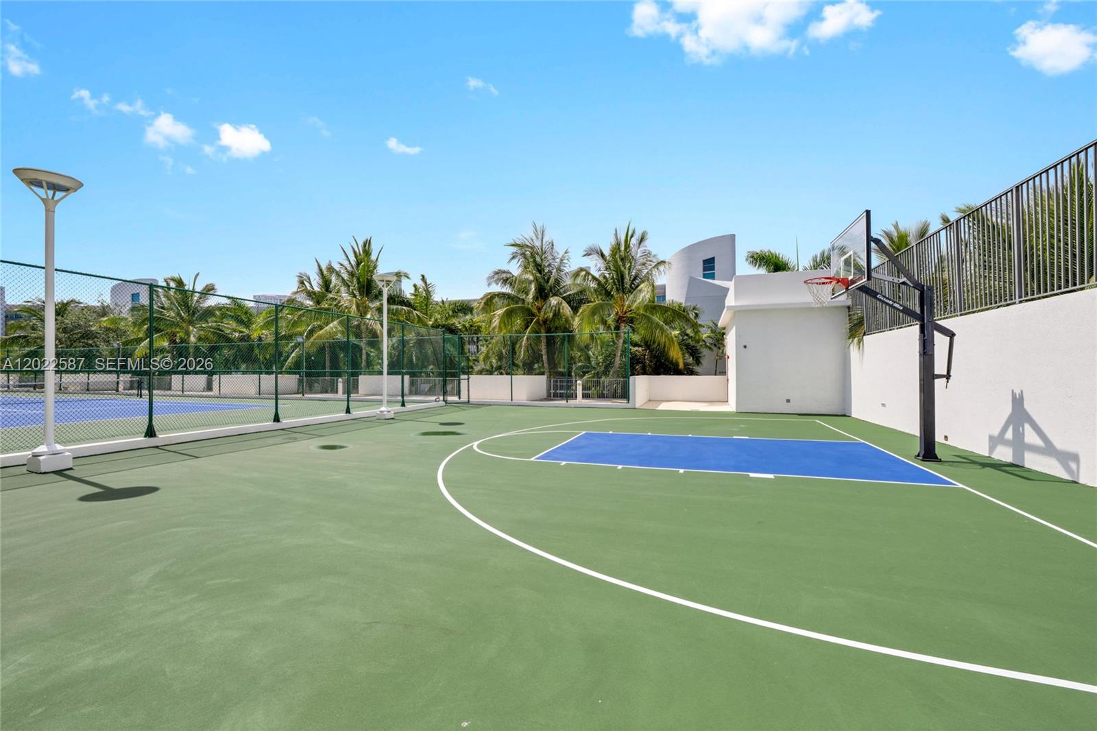 UPTOWN MARINA LOFTS CONDO - Residential