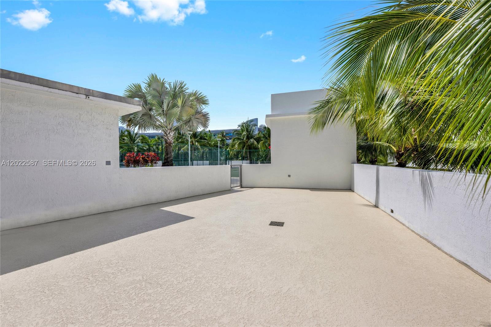 UPTOWN MARINA LOFTS CONDO - Residential