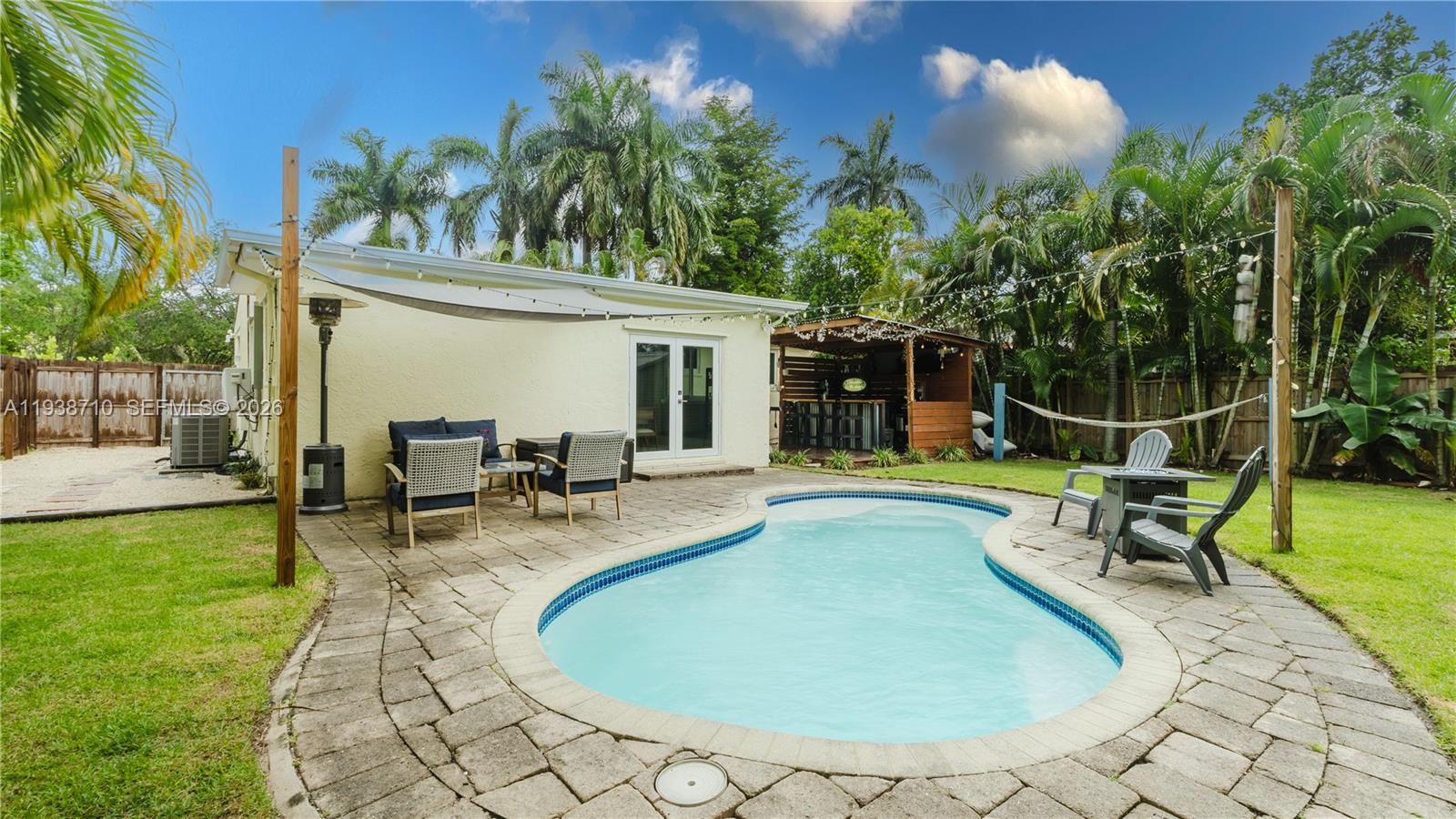 CENTRAL GOLF SEC OF HOLLY - Residential