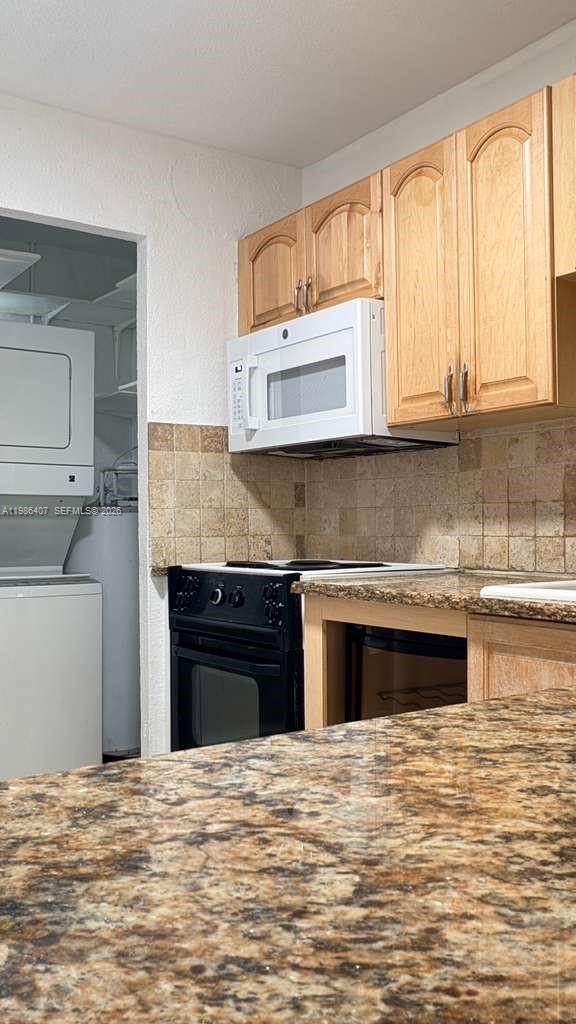 VERSAILLES GARDENS CONDO - Residential Lease