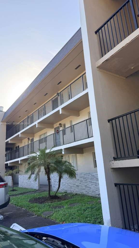 VERSAILLES GARDENS CONDO - Residential Lease