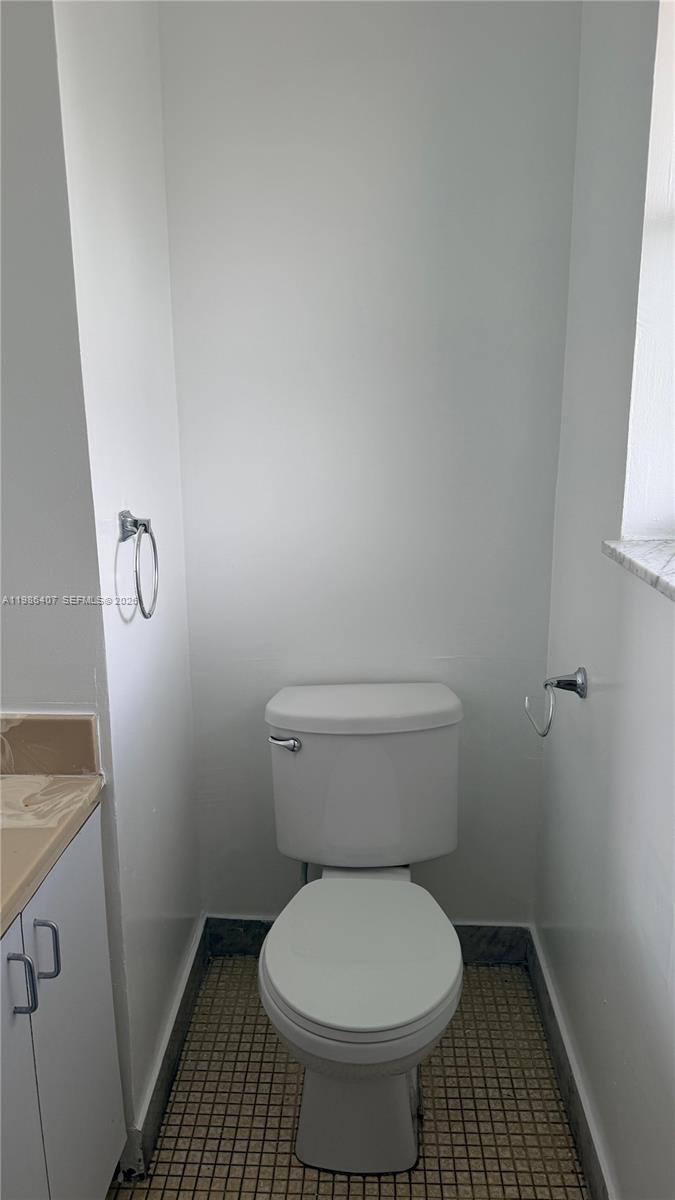 VERSAILLES GARDENS CONDO - Residential Lease