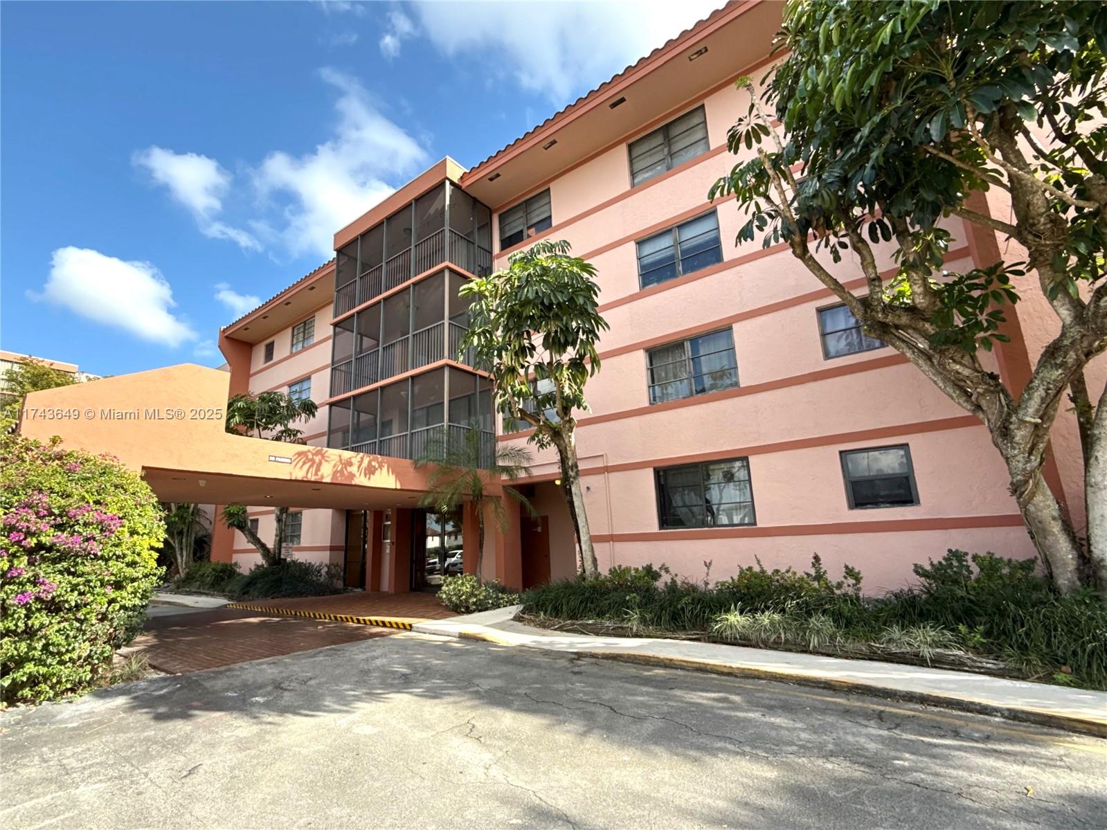 Rental Property at 20860 San Simeon Way 301-6, Miami, Broward County, Florida - Bedrooms: 2 
Bathrooms: 2  - $2,399 MO.