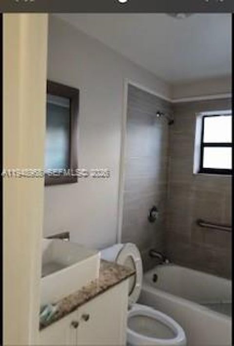 2901 NW 7 CT 2901 Fort Lauderdale FL 33311