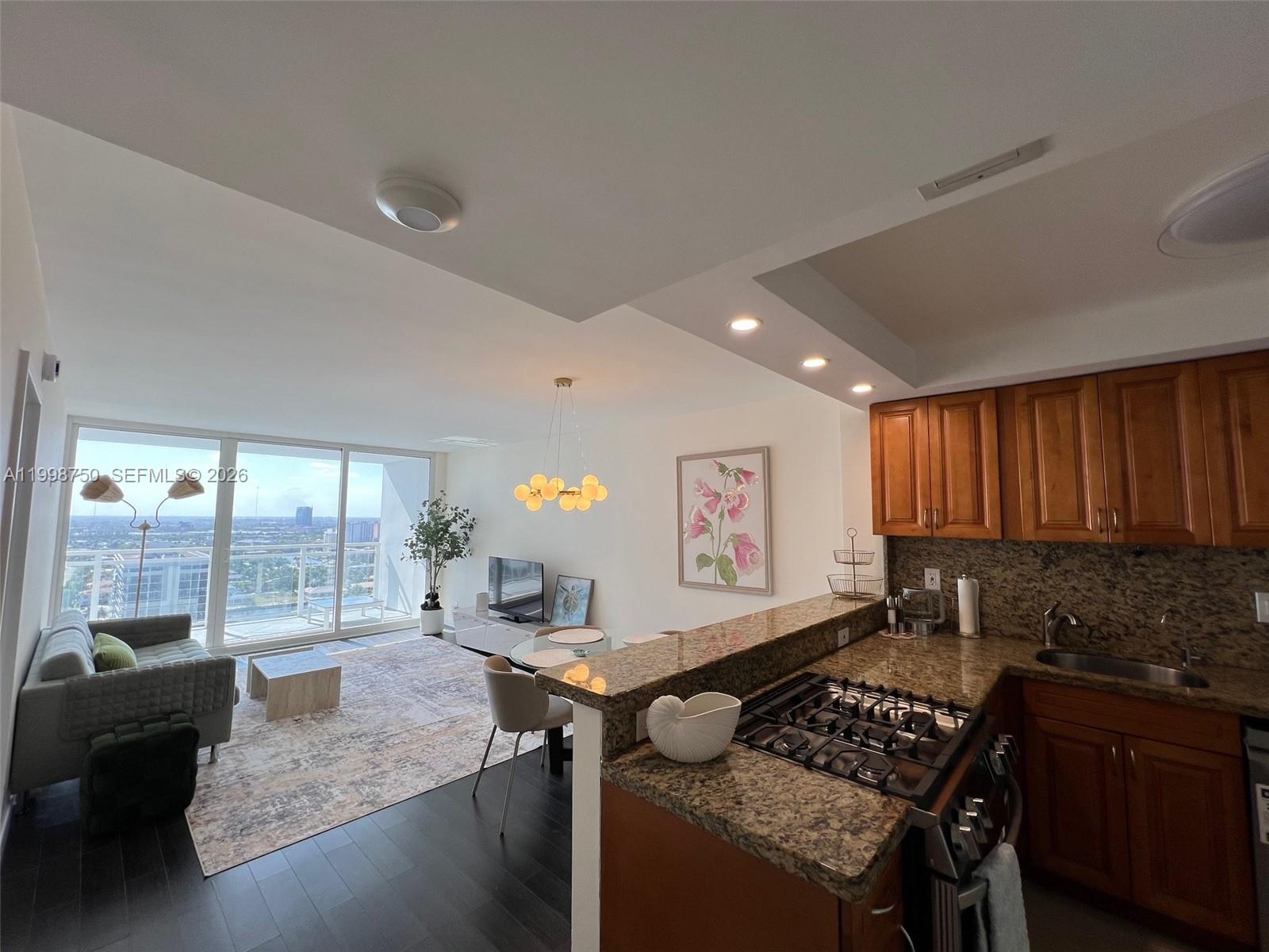 2030 S Ocean Dr 2102