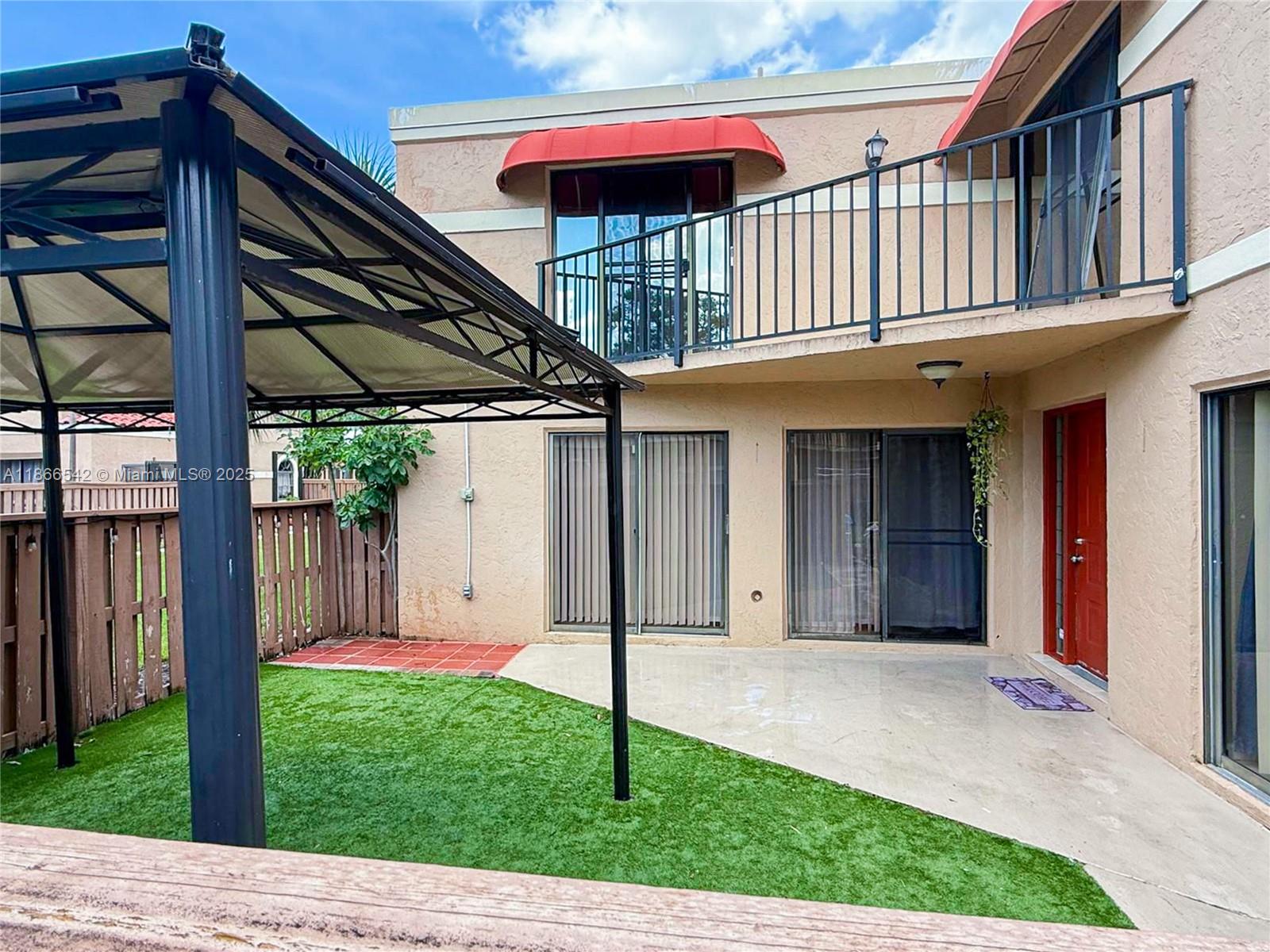 Spacious 3-bedroom, 3-bath townhouse in in central Boca Raton. Features include an open floor plan with tile and laminate flooring, updated kitchen, washer/dryer inside, and a large screened patio. Community offers pool, clubhouse, sauna, and play area for kids. Excellent Boca Raton location close to schools, shopping, dining, and major highways. Easy to show—see broker remarks for access instructions.