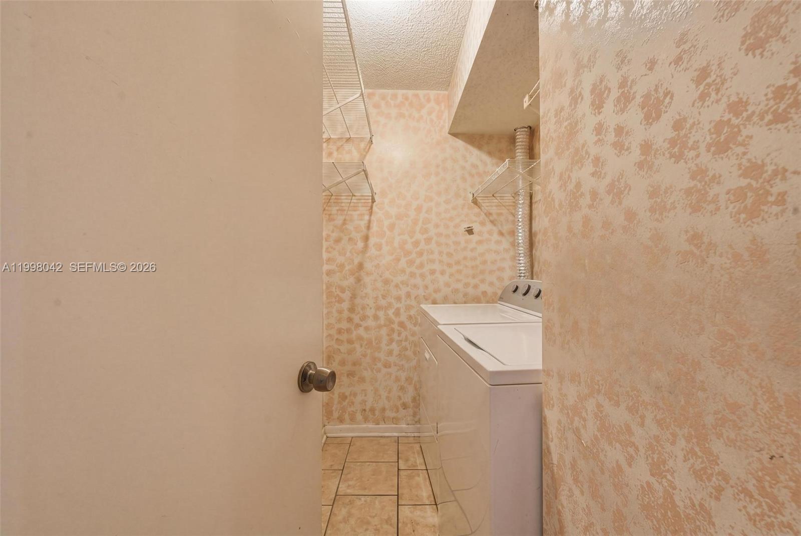 CASCADES OF LAUDERHILL 2 - Residential