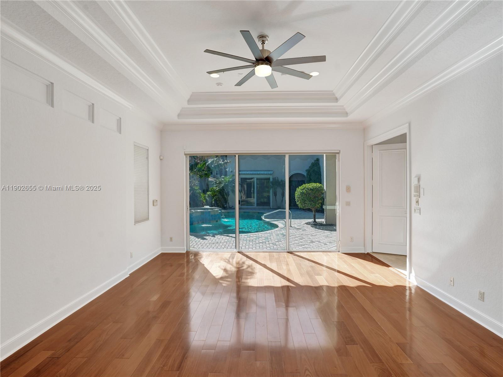 BRISTOL POINTE - Residential