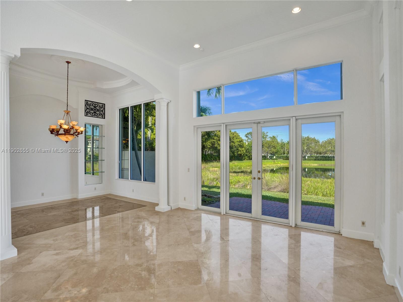 BRISTOL POINTE - Residential