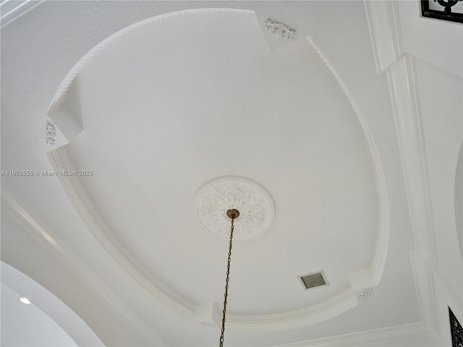 BRISTOL POINTE - Residential