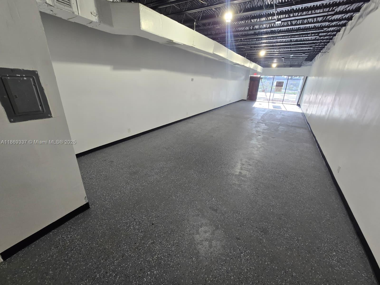 2501 N State Road 7 2531/2533