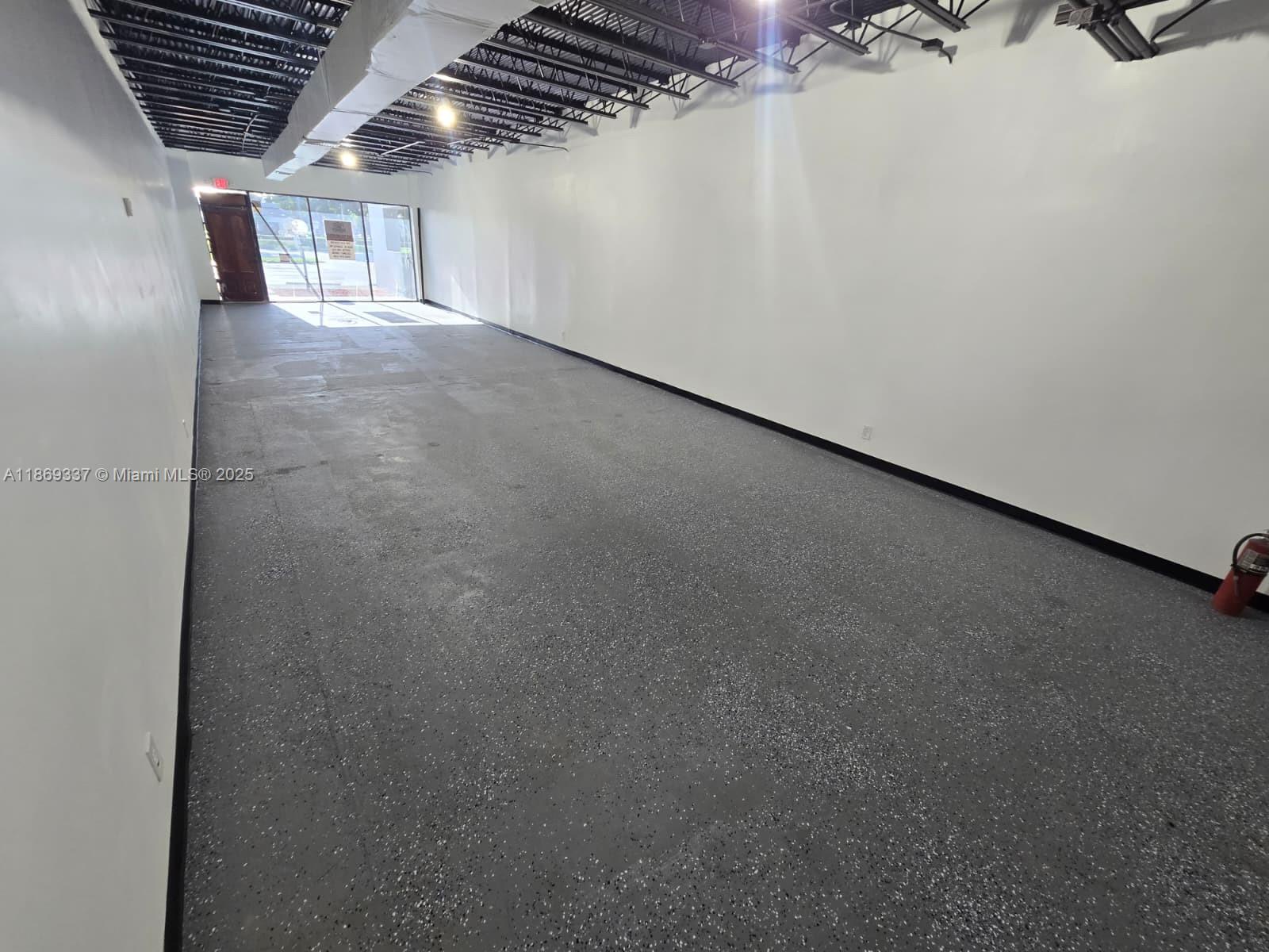 2501 N State Road 7 2531/2533