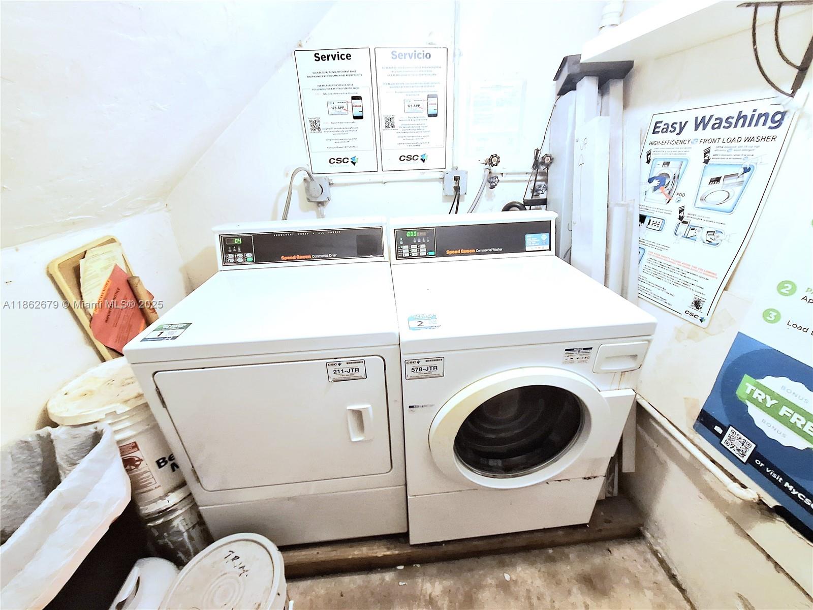 PARK VIEW HOUSE CONDOMINI - Residential Lease